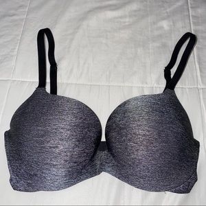 Victoria’s Secret Bra 32DD